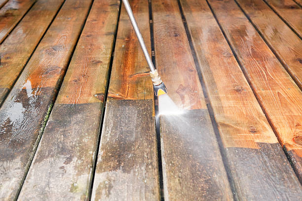 Best Pressure Washing Siding  in Lewisburg, OH